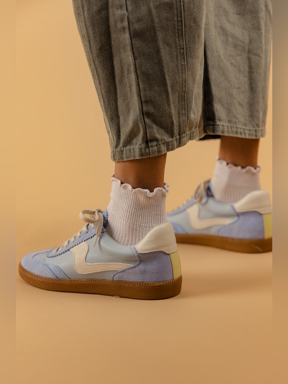 Dolce Vita Notice Light Blue Sneakers Women’s 9